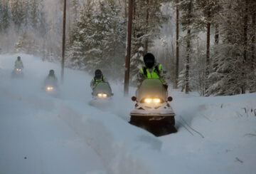 snöskoter01_C2B7685A-A666-4E9A-936A-C3BDC083A41C